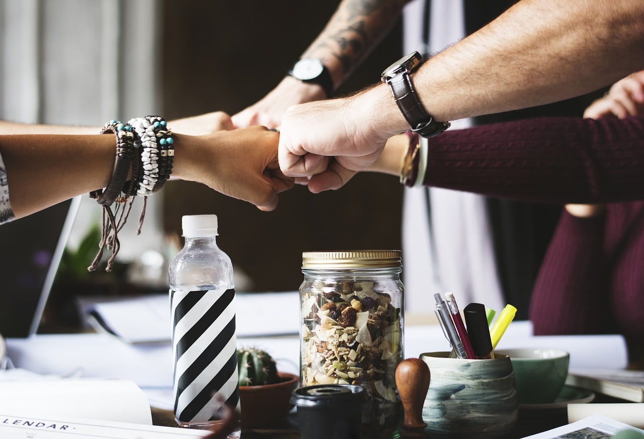 What are internal and external stakeholders, and what do they have to do with your business? Here's everything you need to know!