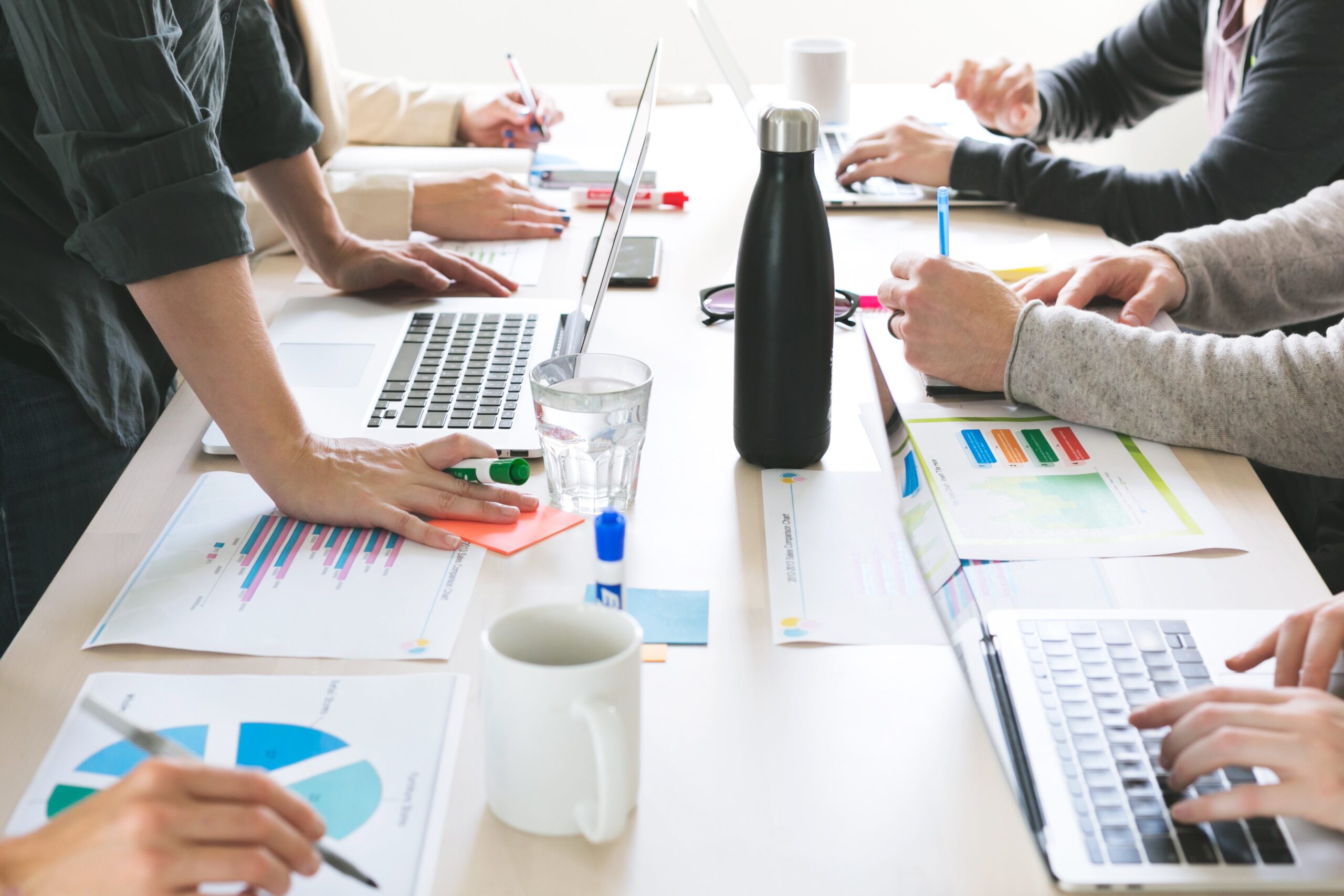 Is your team falling apart due to conflict at work? Here are the most common workplace conflicts, resolutions, and ways to build your team